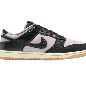Nike Dunk Low Retro LTD Pink Foam Black